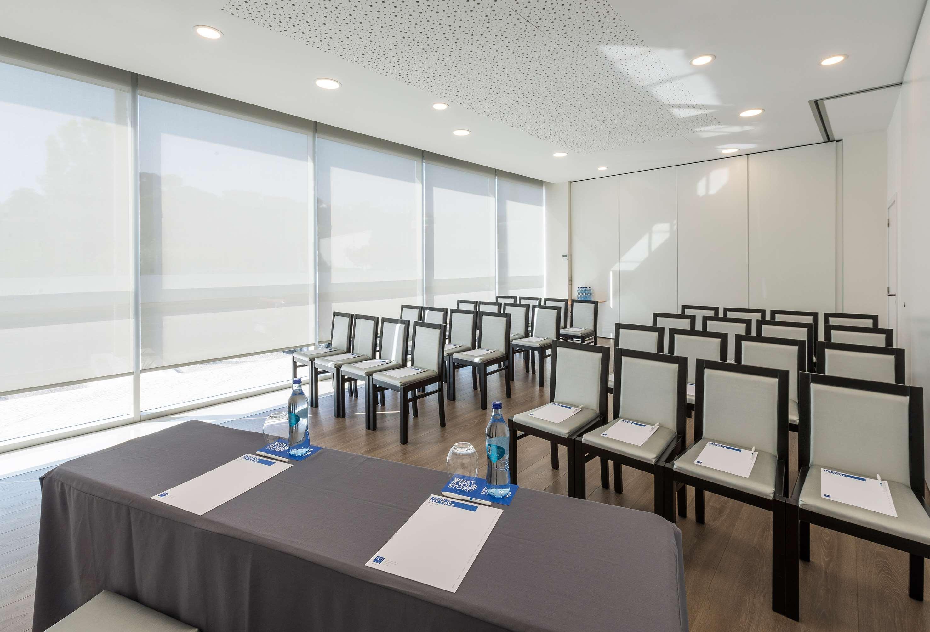 Tryp By Wyndham Leiria Hotel Ngoại thất bức ảnh