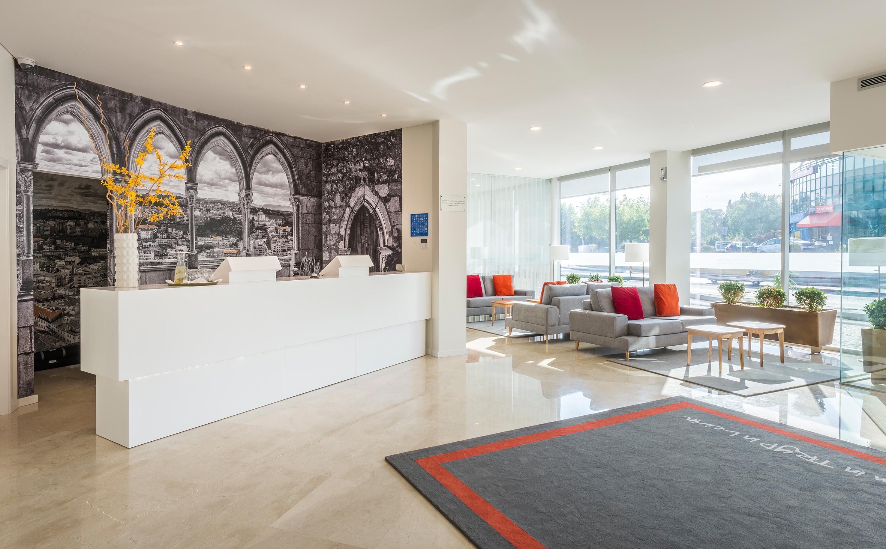 Tryp By Wyndham Leiria Hotel Ngoại thất bức ảnh