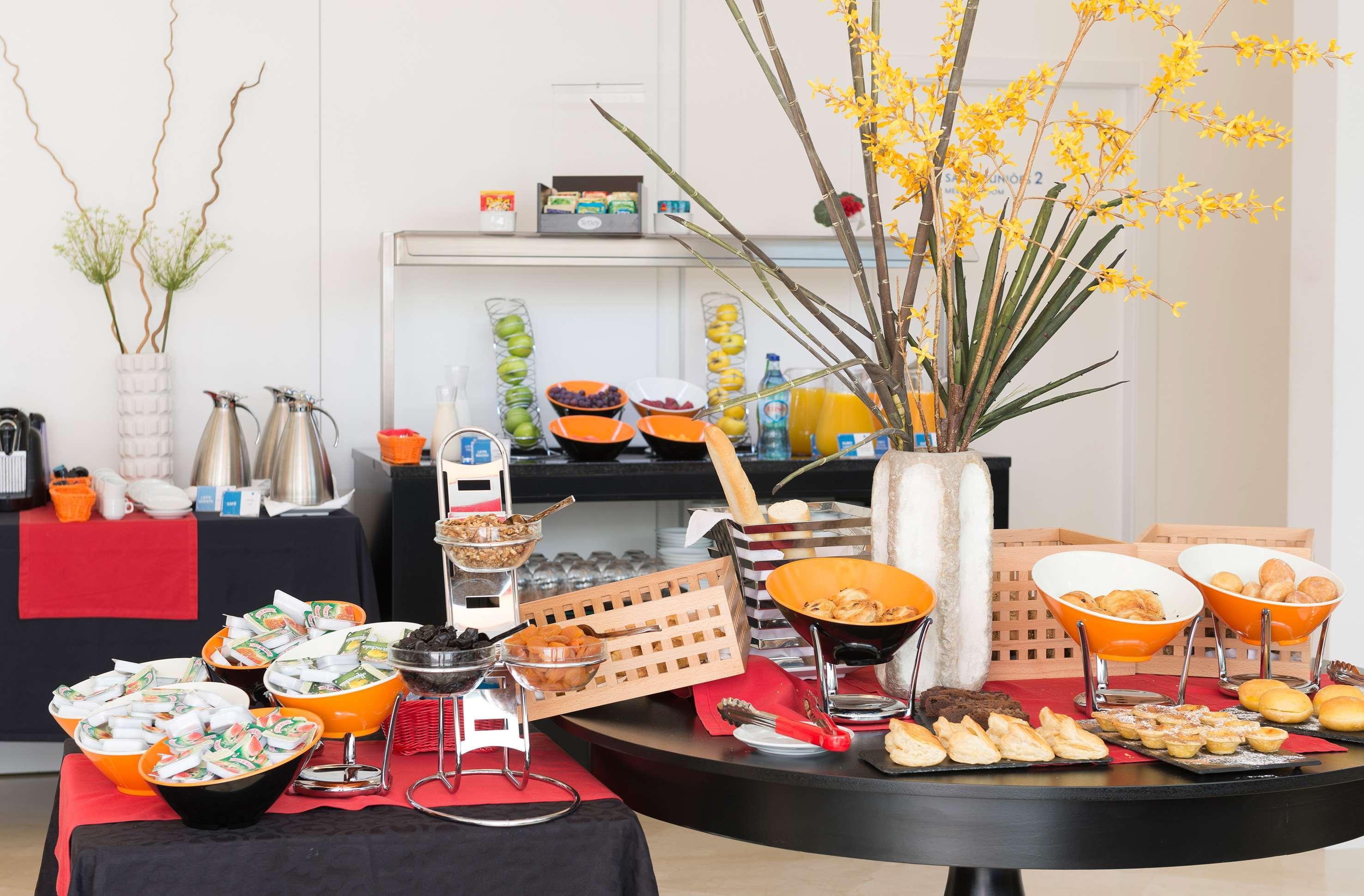 Tryp By Wyndham Leiria Hotel Ngoại thất bức ảnh