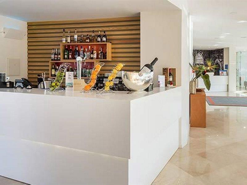 Tryp By Wyndham Leiria Hotel Ngoại thất bức ảnh