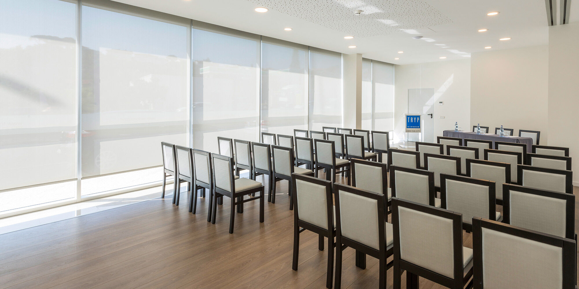 Tryp By Wyndham Leiria Hotel Ngoại thất bức ảnh